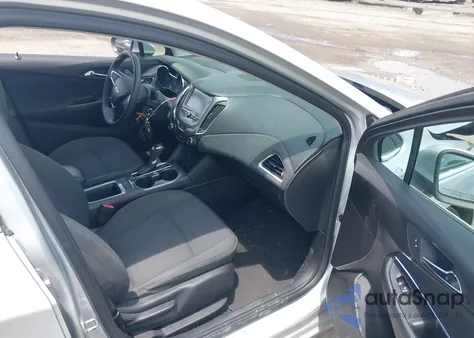 2018 Chevrolet Cruze Lt Auto from USA, damaged, VIN 1G1BE5SM8J7115843